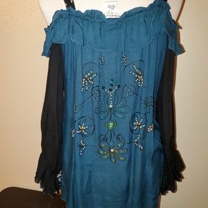 Off the shoulder long sleeve embroidered top